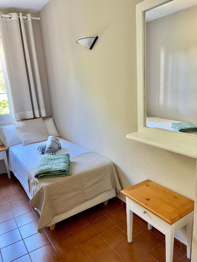 Bonito Apartamento Con Terraza, Jardin Y Piscina Cala en Bosch Dış mekan fotoğraf