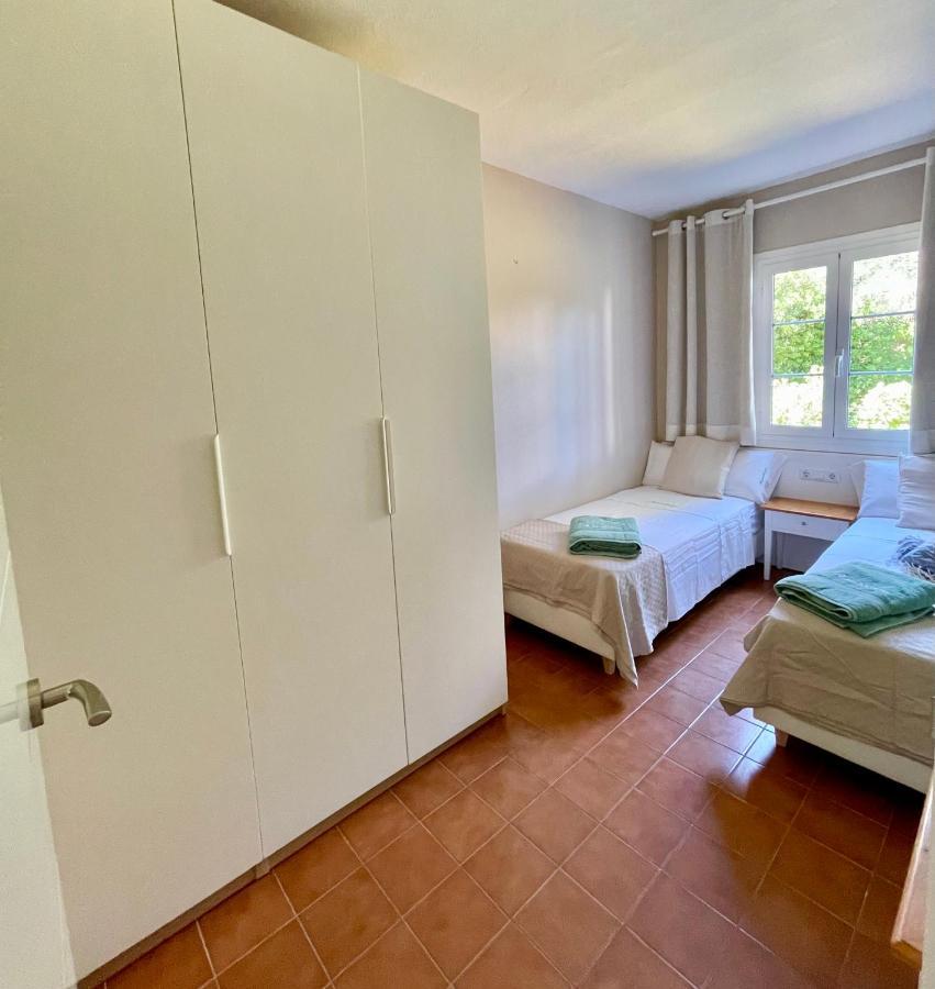 Bonito Apartamento Con Terraza, Jardin Y Piscina Cala en Bosch Dış mekan fotoğraf