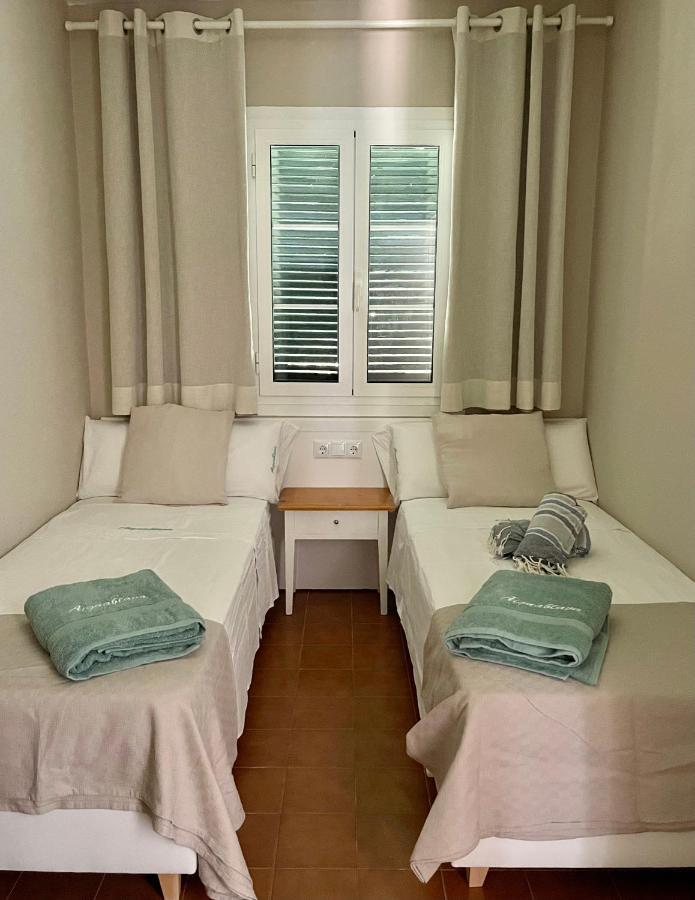 Bonito Apartamento Con Terraza, Jardin Y Piscina Cala en Bosch Dış mekan fotoğraf